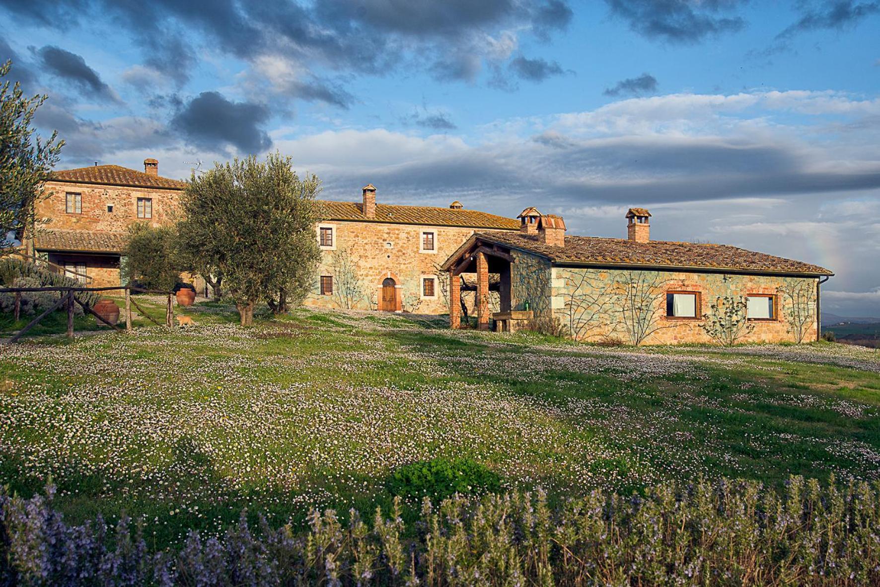 Agriturismo Le Sorbelle D'Orcia Con Piscina Pienza Eksteriør bilde