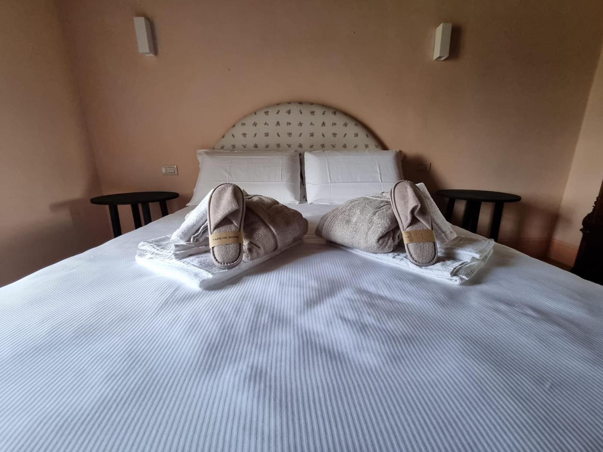 Agriturismo Le Sorbelle D'Orcia Con Piscina Pienza Eksteriør bilde