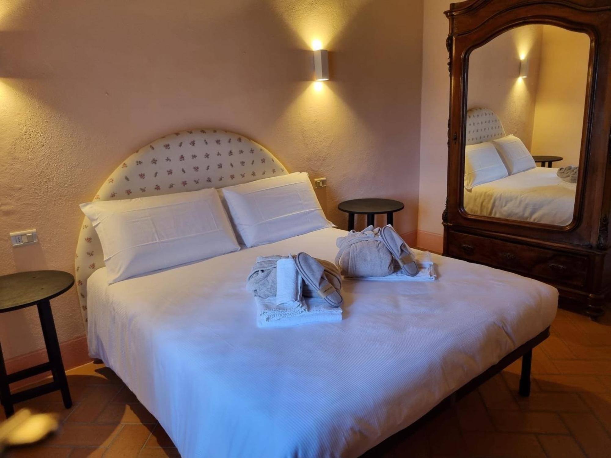 Agriturismo Le Sorbelle D'Orcia Con Piscina Pienza Eksteriør bilde